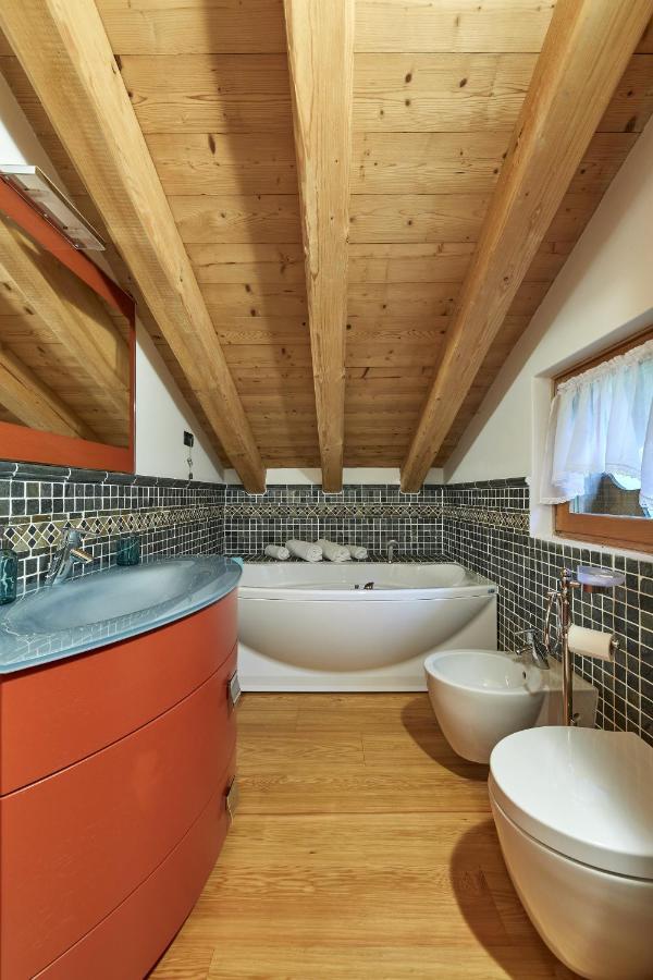Agriturismo Botondoro San Nicolò di Comelico エクステリア 写真